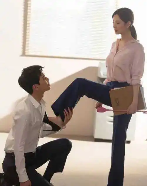 西檬之家字母圈中的“挠痒”究竟是什么?你了解它的意义吗? 一